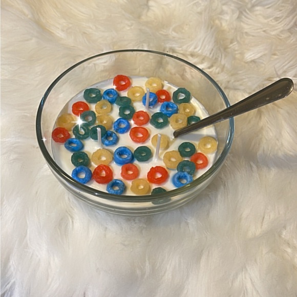 Frut loops dessert candle - Picture 2 of 2